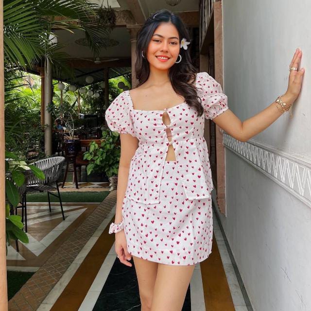 kolkata Airhostess Escort Neha